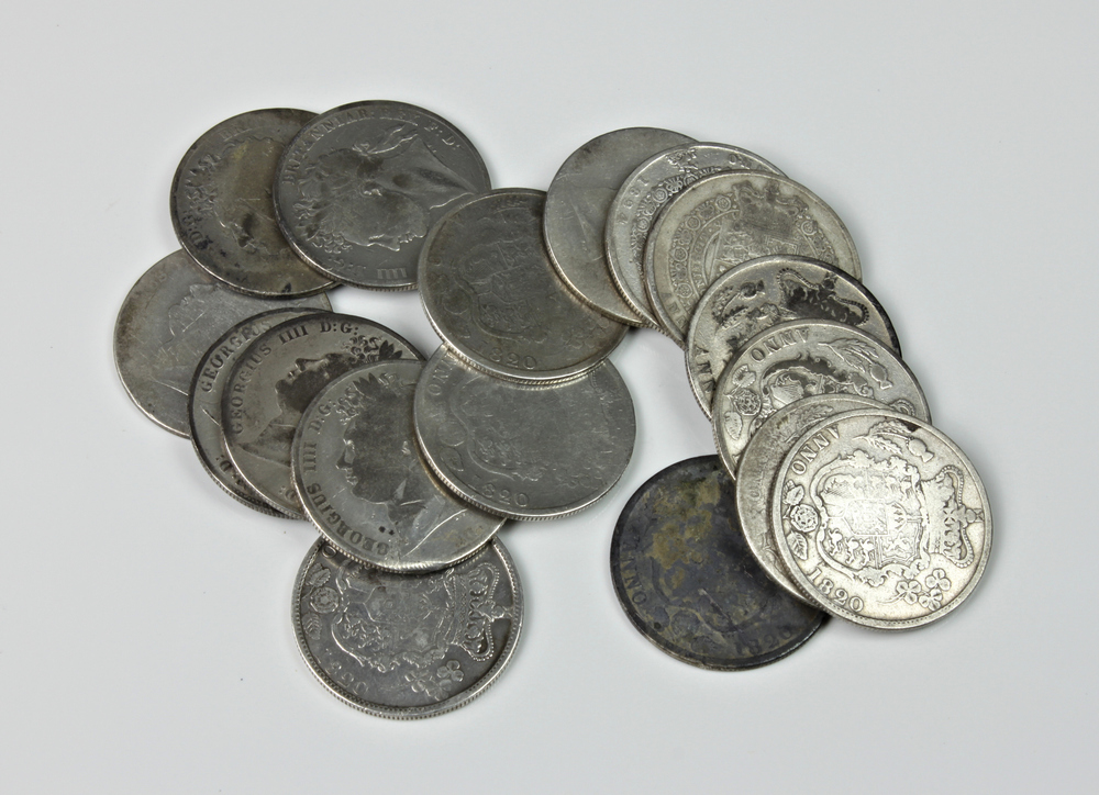 Seventeen George IV silver half crowns comprising of seven dated 1820, three dated 1821, five dated