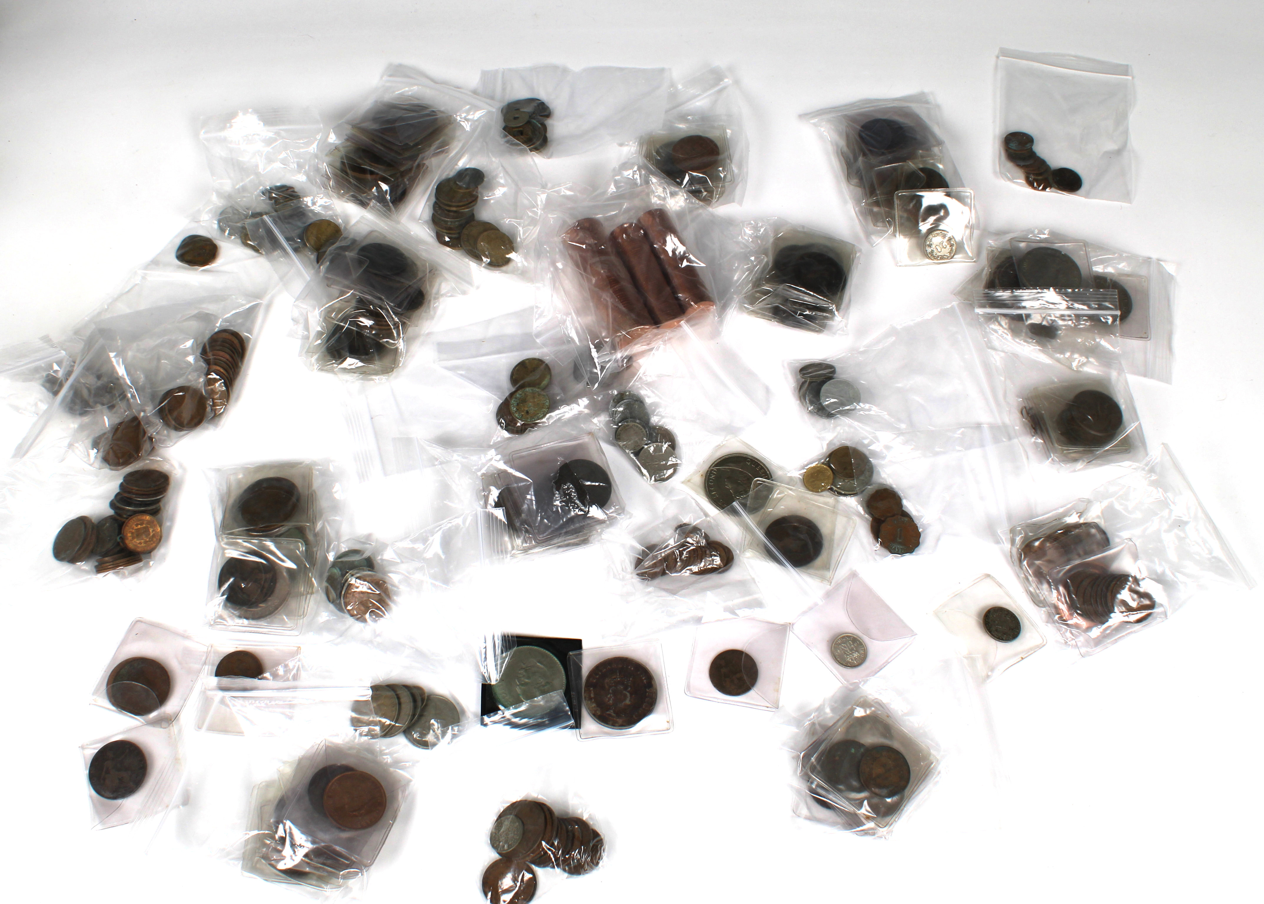 A large collection of various antique / vintage coinage - Image 2 of 2