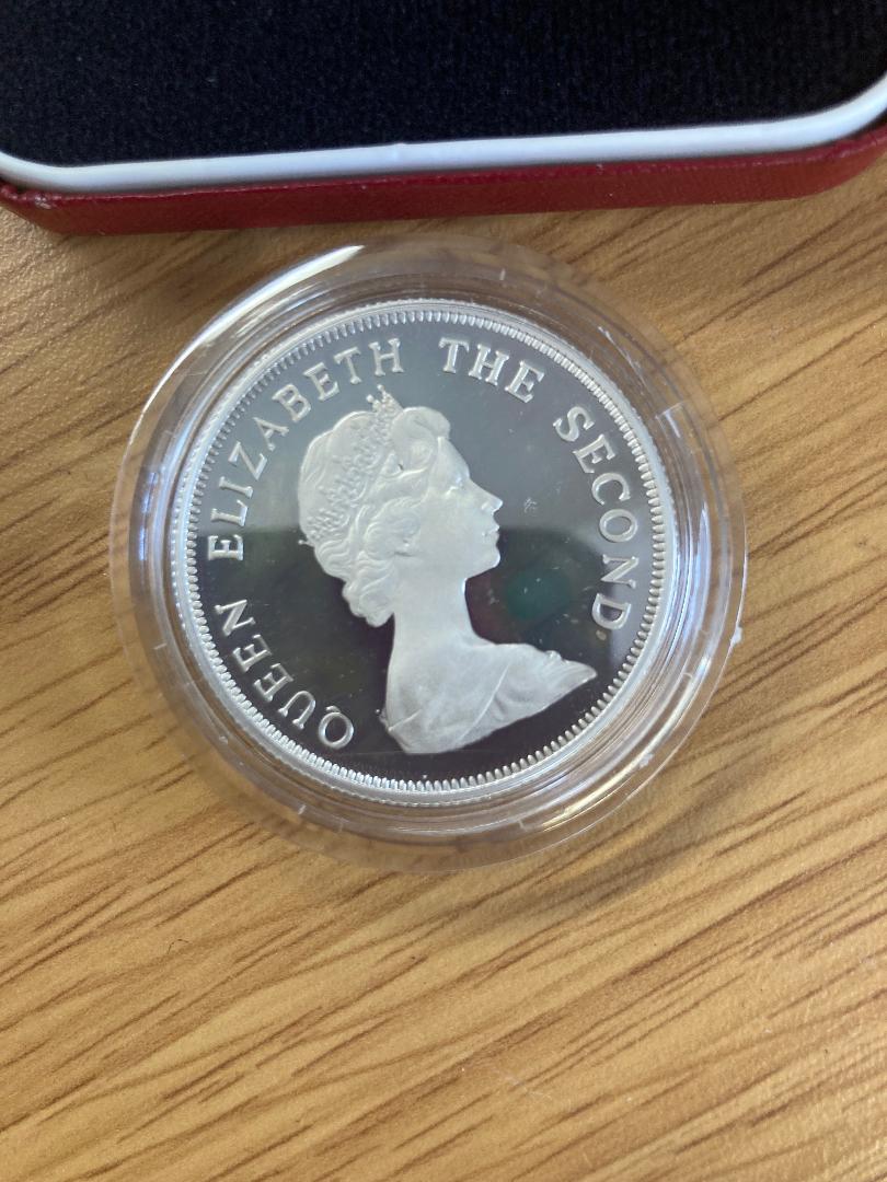 1976 Tuvalu $5 Silver Crown 28.5g