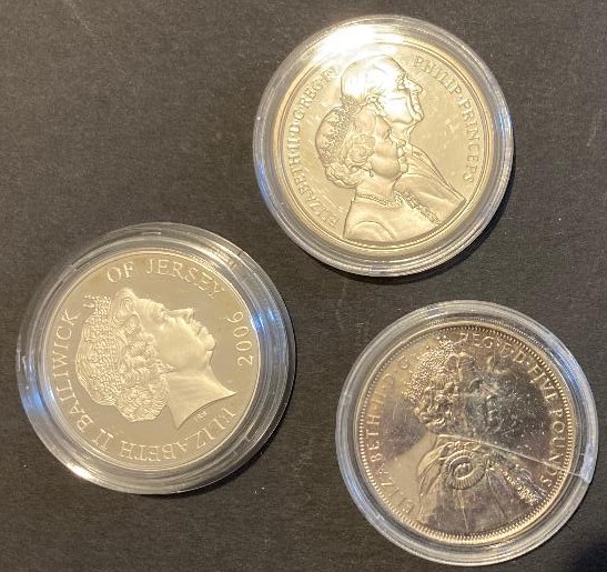 Three Silver Proof £5 coins, minor blemishes notes - Image 2 of 2
