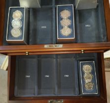 2 mahogany finish coin collectors cabinets containing US coins including state quarters (3 fake