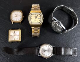 A 1970's Seiko quartz wristwatch, gilt cased; other similar gents' watches