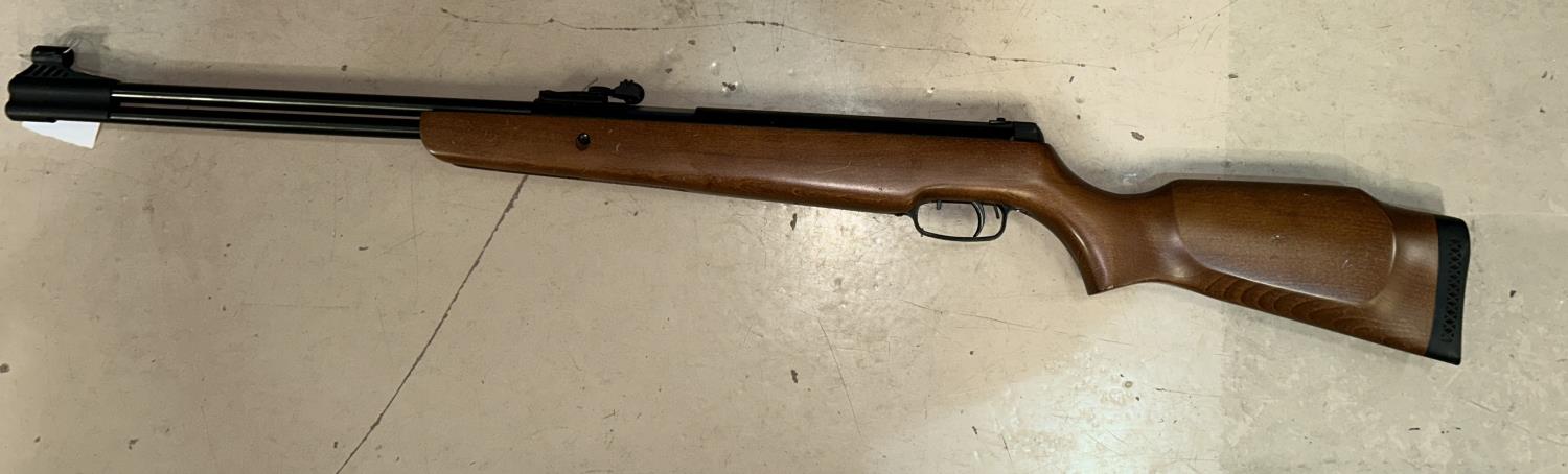 A modern SMK x 538  5.5mm  .22 calibre air rifle, under lever action. - Image 2 of 3