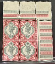 GB: QV, 4 1/2d SG 206, corner block of 4, U/M, light hinge mark to border