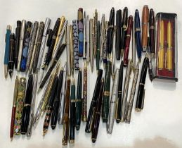 A large selection of modern fountain pens; ballpoint pens; etc.