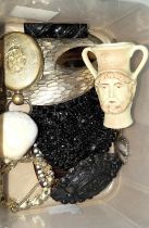 A selection of mourning and other items of jewellery etc