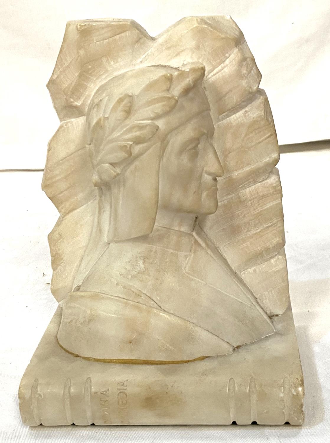 A vintage carved and polished marble bookend with bust portrait of Dante, 18cm - Image 3 of 3