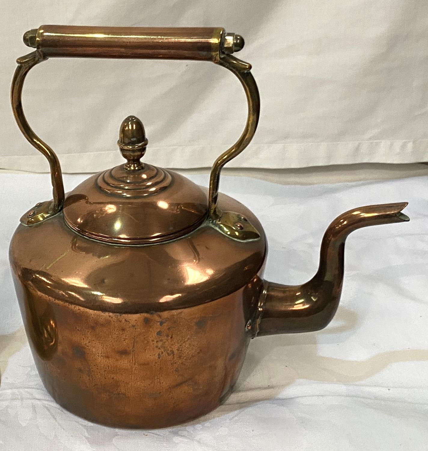 A 19th century copper kettle; a 19th century school bell - Image 3 of 3
