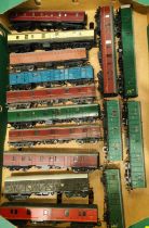 Fifteen Bachmann; Hornby; etc., cars/carriages, various liveries 00 gauge