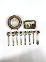 A hallmarked silver set of 6 teaspoons, Sheffield 1962; 2 Georgian hallmarked silver mustard spoons,