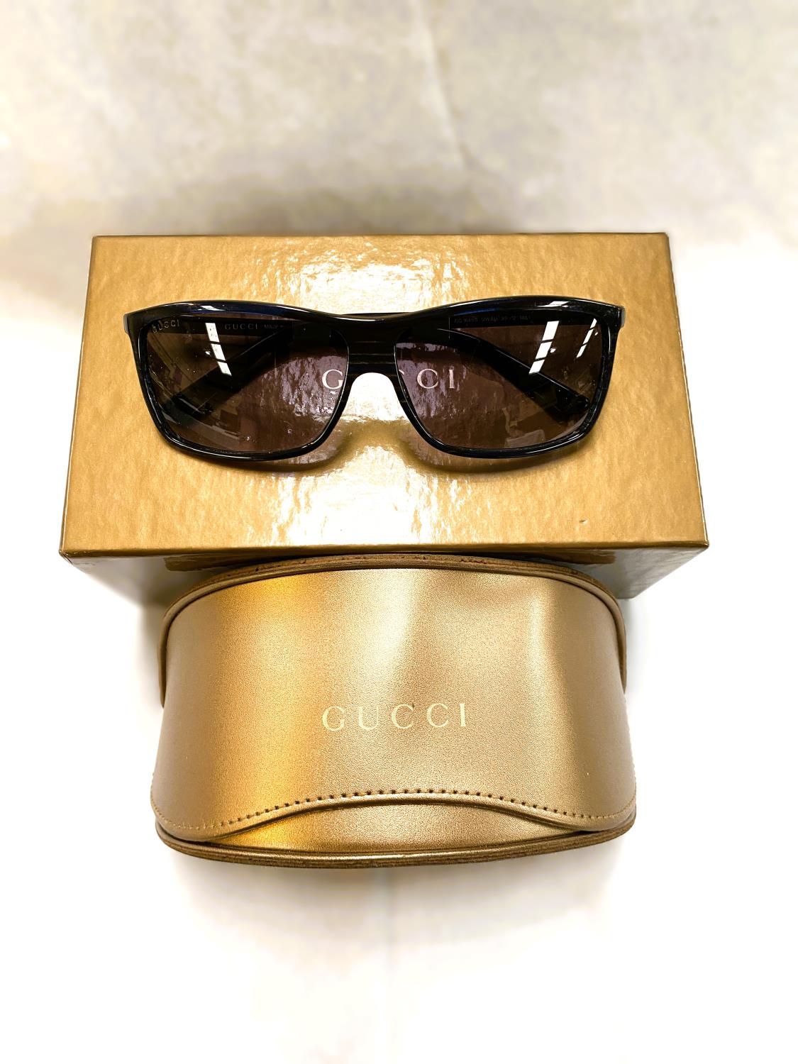 Gucci Sunglasses with original box and travel pouch. - Image 2 of 7