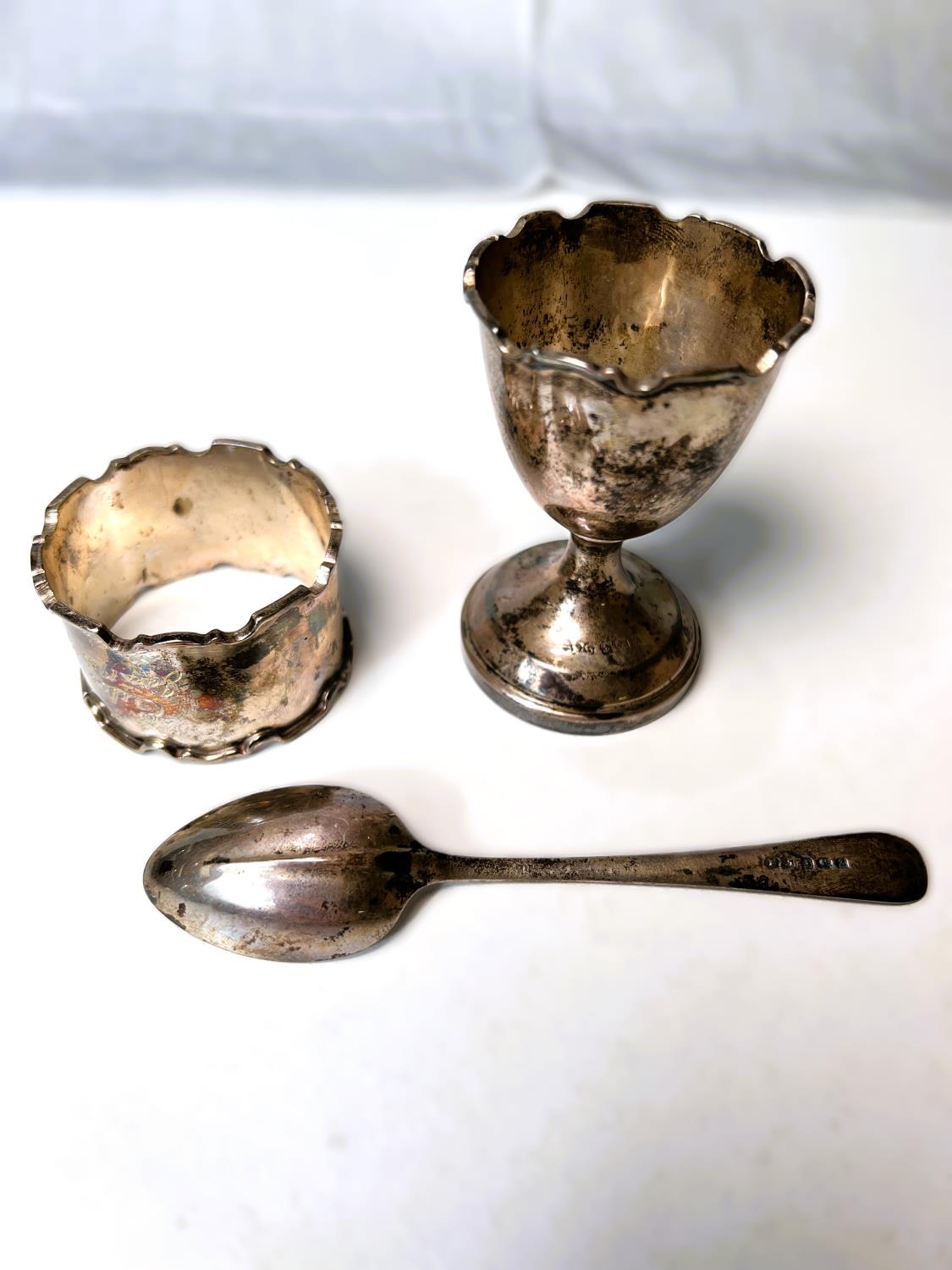 A hallmarked silver originally boxed 3 piece christening set comprising egg cup, teaspoon and napkin - Image 4 of 6
