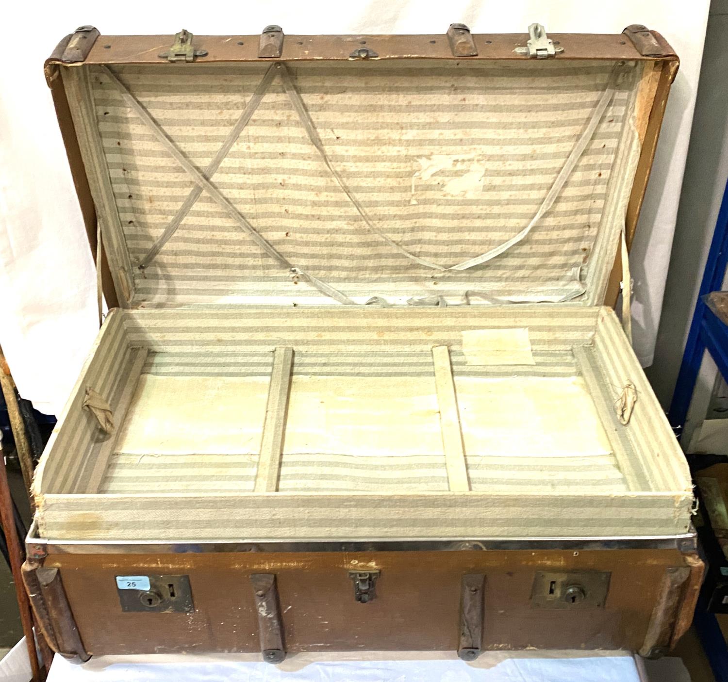 An early 20th century wood bound cabin trunk - Image 2 of 2