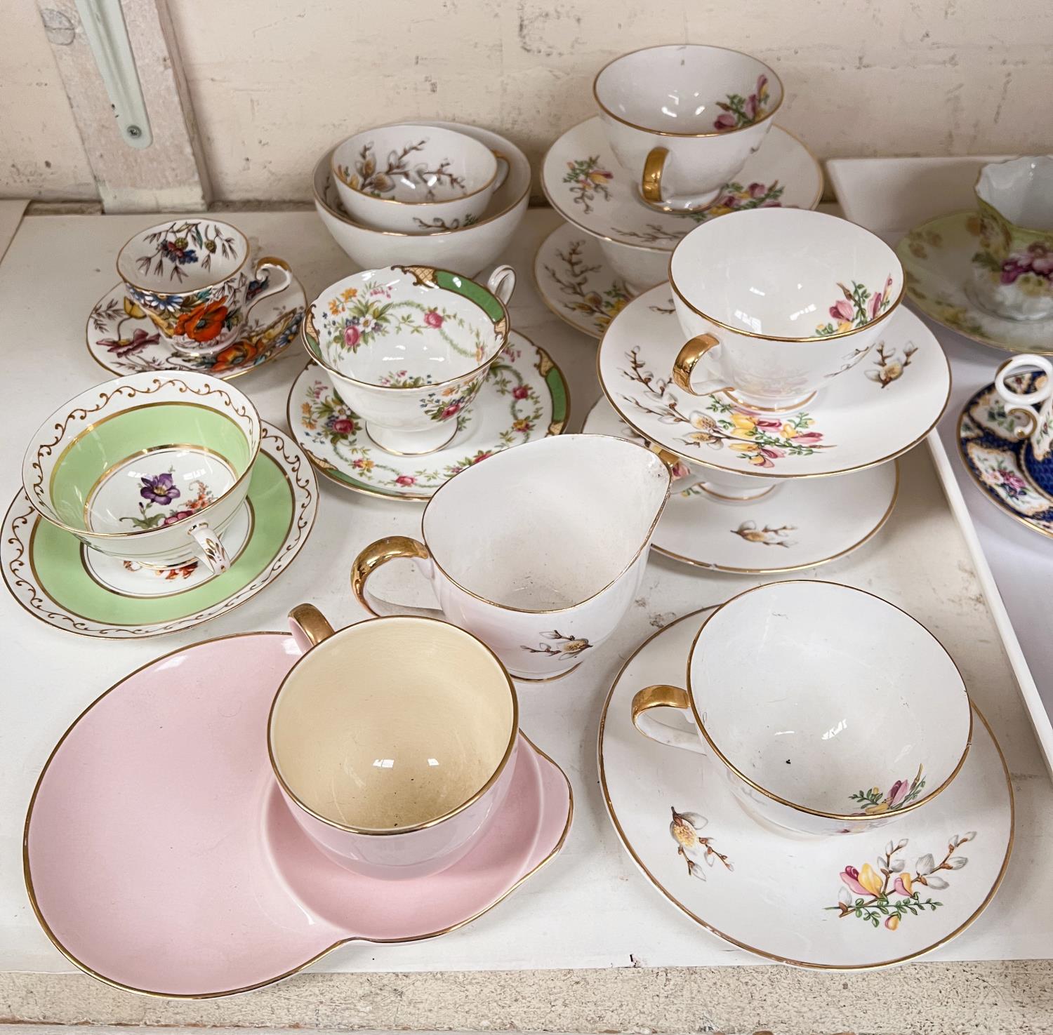 A collection of cabinet cups and saucers including 2 x Royal Worcester Foxglove and Primula, - Image 4 of 4