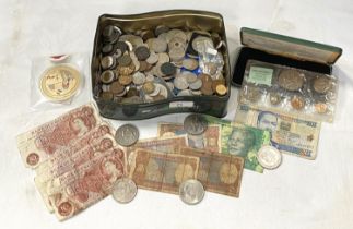 A collection of vintage world and commonwealth coins and notes approx 3kg