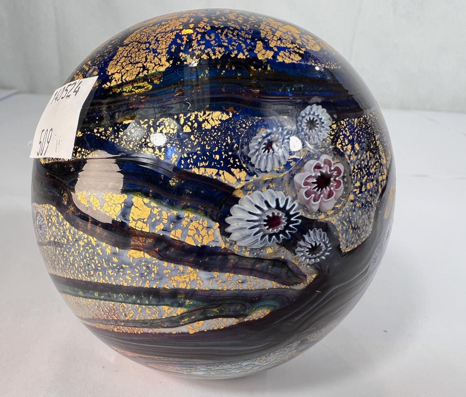 Johnathan Harris Paperweights: A signed 'Watergarden' paperweight decorated in blue with gold - Image 3 of 6