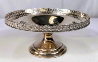 A circular hallmarked silver pedestal cake stand with pierced rim, Birmingham 1933, 16oz, diameter