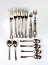 A set of 5 hallmarked silver pastry forks, Sheffield 1924; a set of 6 hallmarked silver rat tail