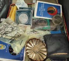 A collection of commemorative and other coins, 4 compacts and a reproduction carriage clock