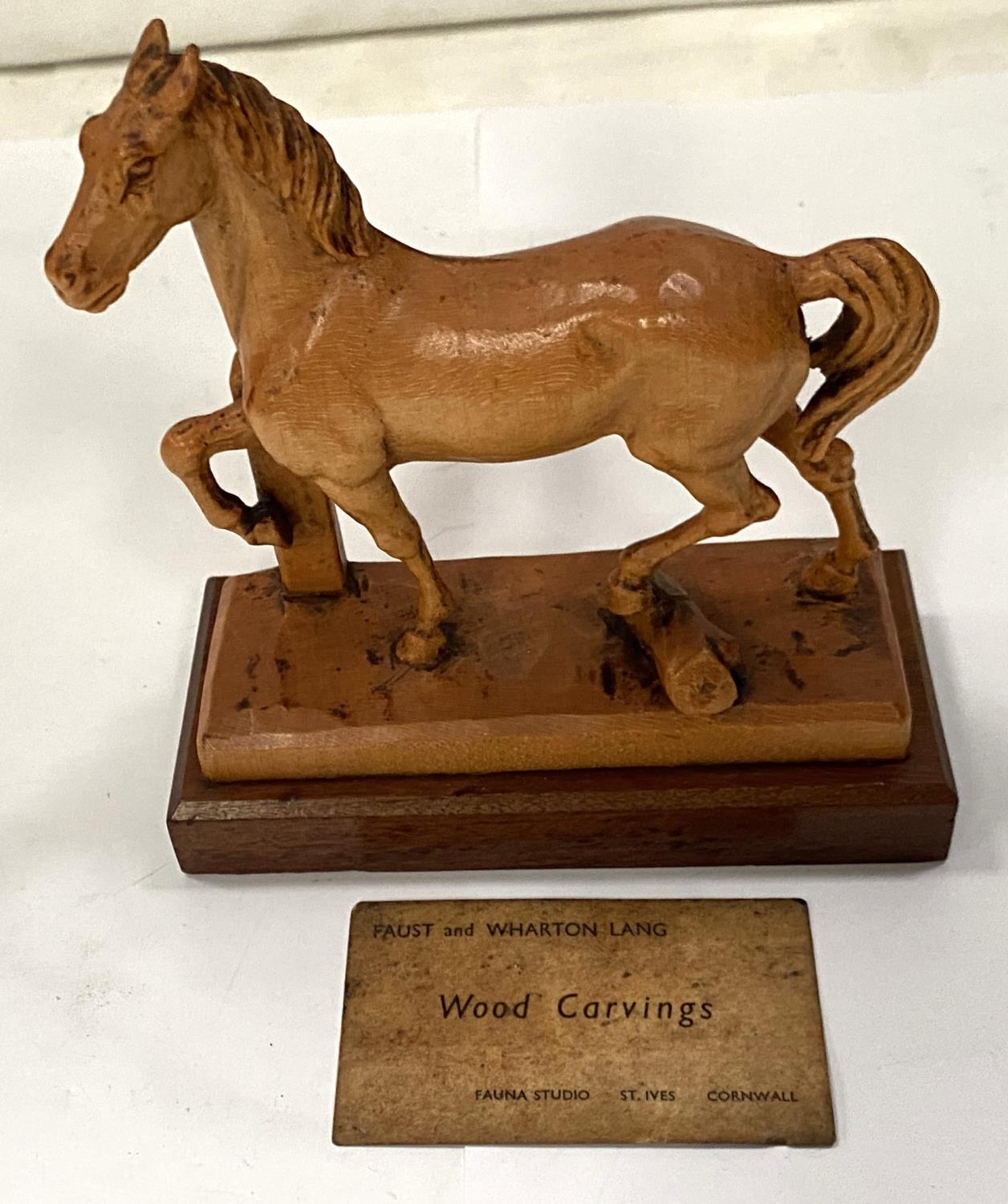 A carved horse possibly by Faust, Wharton & Lang, length 12cm on plinth - Image 3 of 4