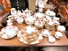 A large selection of Royal Albert Old Country Roses dinner and teaware, approx. 78 pieces, 1 plate