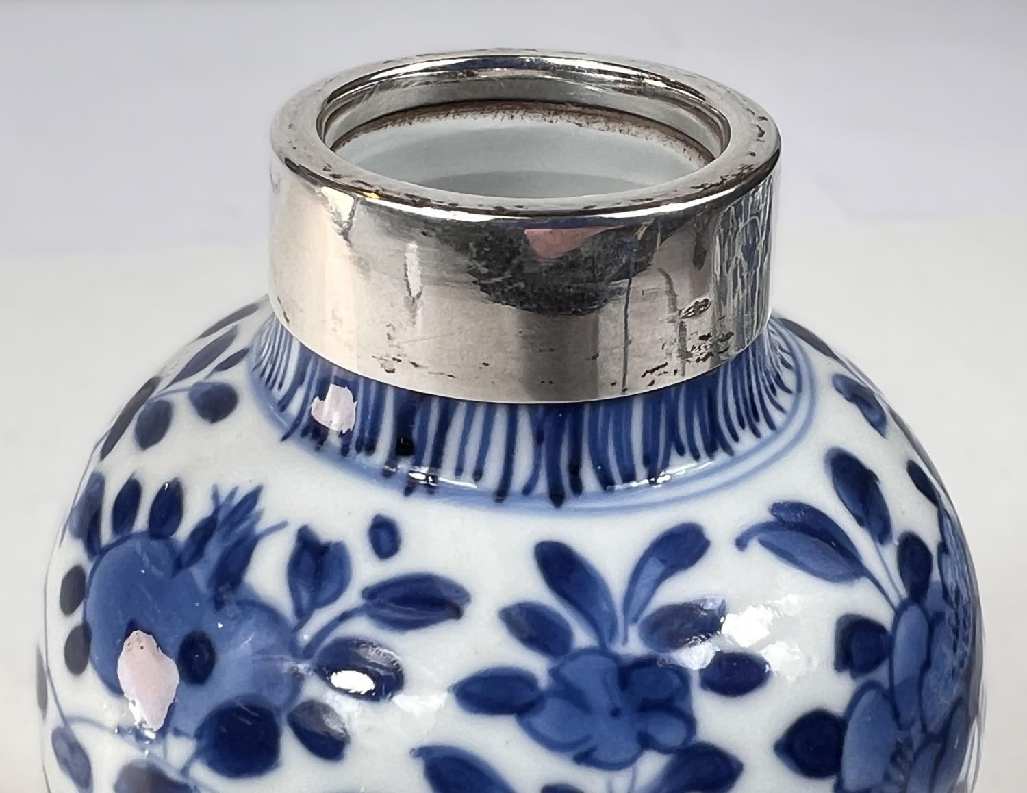 A Chinese Kangxi period blue and white vase with applied silver rim (neck does not appear to be - Image 3 of 4