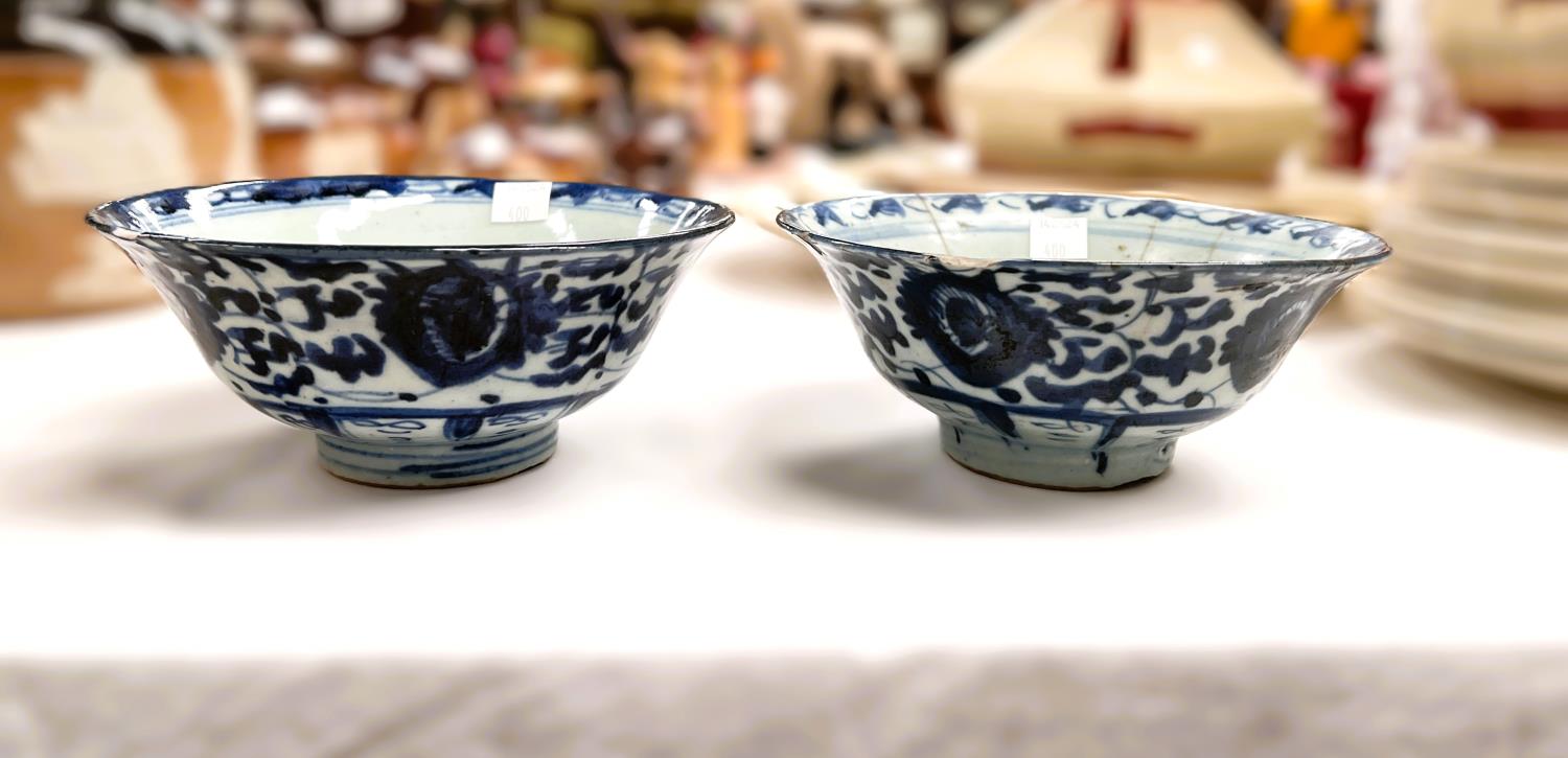 Two Chinese bowls blue and white decoration with seal marks to base (chips to rim) - Image 4 of 8