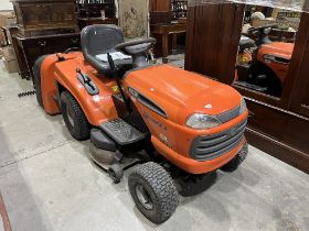 A Husqvarna CTH151 ride-on tractor mower with 15hp engine and grass box. Ex house clearance. (Keys