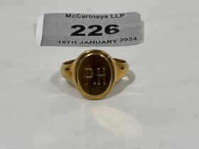 A 9ct signet ring. 6g.