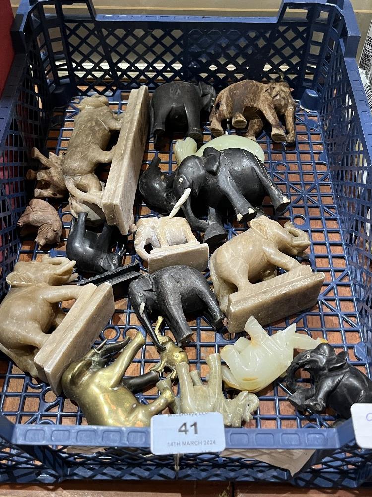 A box of hardstone, treen and brass animals.