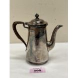 A George V silver coffee pot. Sheffield 1915. 5" high. 7ozs 3dwts gross.