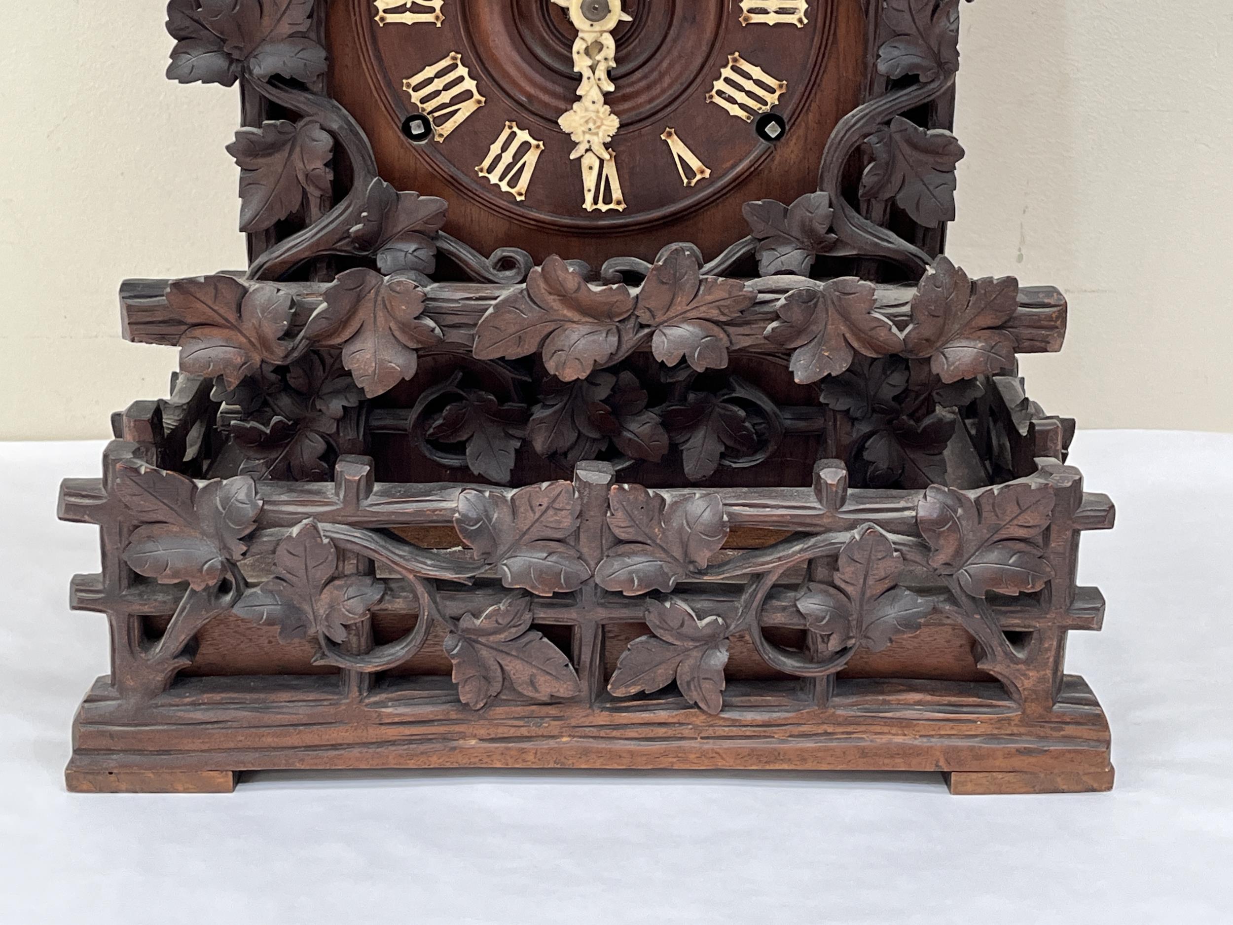 A late 19th Century Bavarian quarter striking 'Cuckoo and Quail' table clock, in chalet style oak - Image 3 of 7