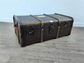 VINTAGE CABIN TRUNK,