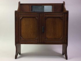 WALL HANGING KITCHEN CUPBOARD, 20TH CENTURY