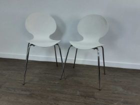 SET OF FOUR ITALIAN SHELL CHAIRS, BY GALUANO