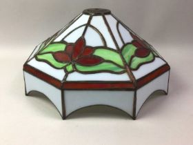 TIFFANY STYLE LAMP SHADE,