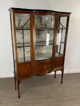 EDWARDIAN MAHOGANY SHERATON REVIVAL DISPLAY CABINET,