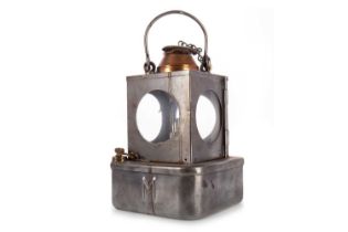 LNER WELCH PATENT RAILWAY LAMP, EARLY 20TH CENTURY
