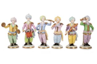 SITZENDORF, SET OF SIX PORCELAIN BAND FIGURES, LATE 19TH / EARLY 20TH CENTURY