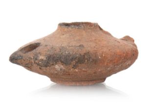 ANCIENT ROMAN TERRACOTTA OIL LAMP, CIRCA 100 - 300 A.D.