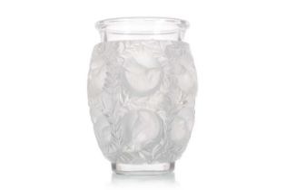 LALIQUE FRANCE, 'BAGATELLE' VASE, MID-20TH CENTURY