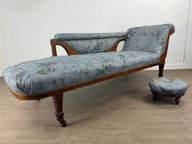 TIMOROUS BEASTIES, AN EDWARDIAN CHAISE LONGUE