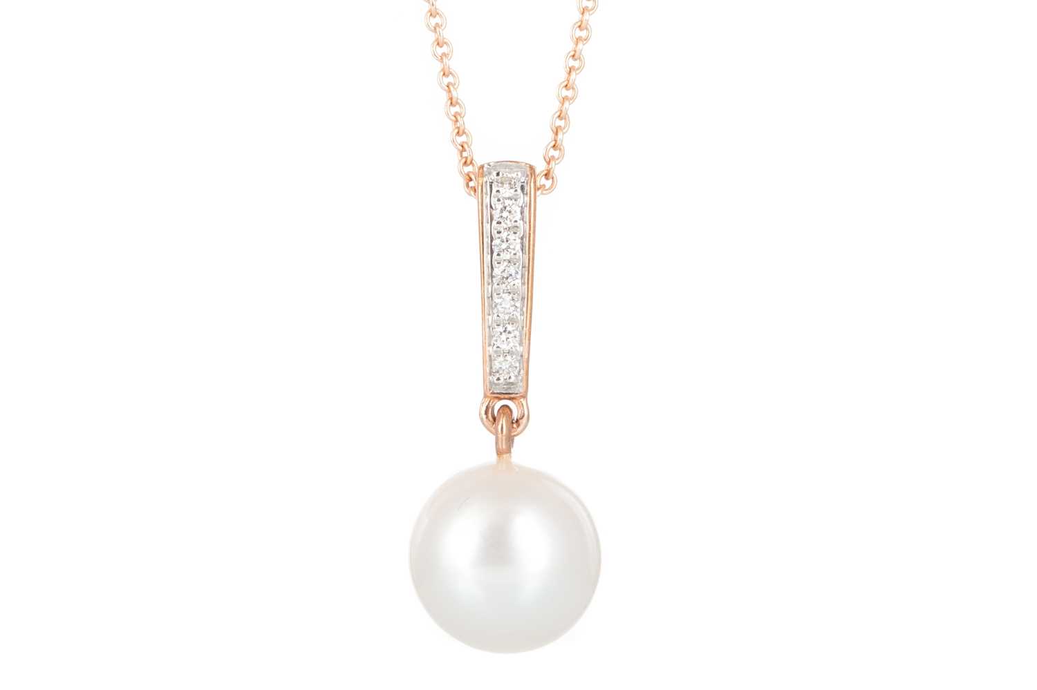 PEARL AND DIAMOND PENDANT,