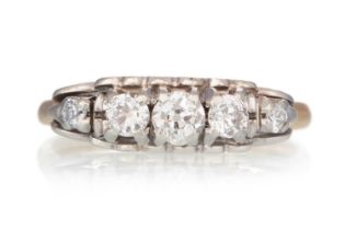 DIAMOND FIVE STONE RING,