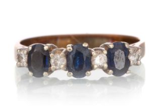 SAPPHIRE AND DIAMOND RING,