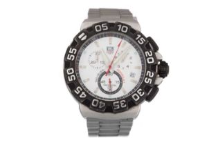 TAG HEUER PROFESSIONAL STAINLESS STEEL QUARTZ WRIST WATCH,