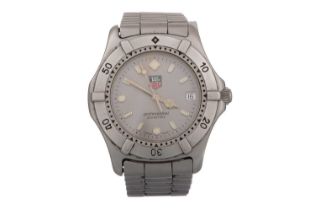 TAG HEUER STAINLESS STEEL QUARTZ WRIST WATCH,