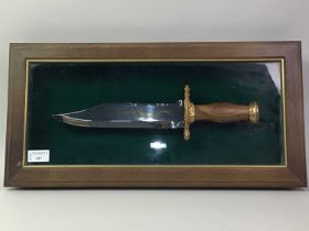 FRANKLIN MINT, THE JOHN WAYNE COMMEMORATIVE BOWIE,