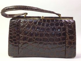 COLLECTION OF VINTAGE HANDBAGS AND PURSES,