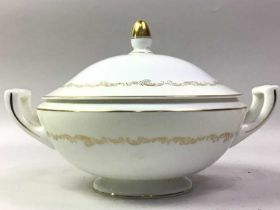 MINTON 'FELICITY' DINNER SERVICE, LATE 20TH CENTURY